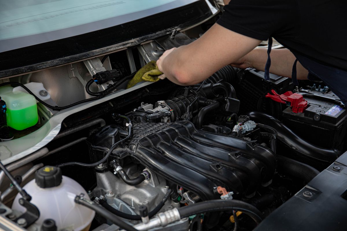 Bulk engine oil supplied in drums and IBCs by Britannia to UK workshops, fleets and dealerships